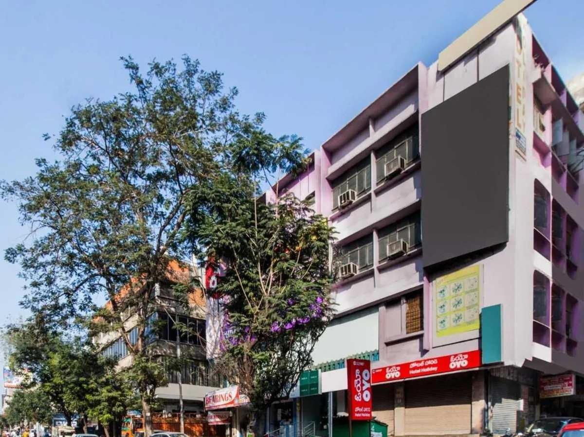 Super Hotel O Holiday Rani Gunj Opp Punjab National Bank Secundurabad Zewnętrze zdjęcie