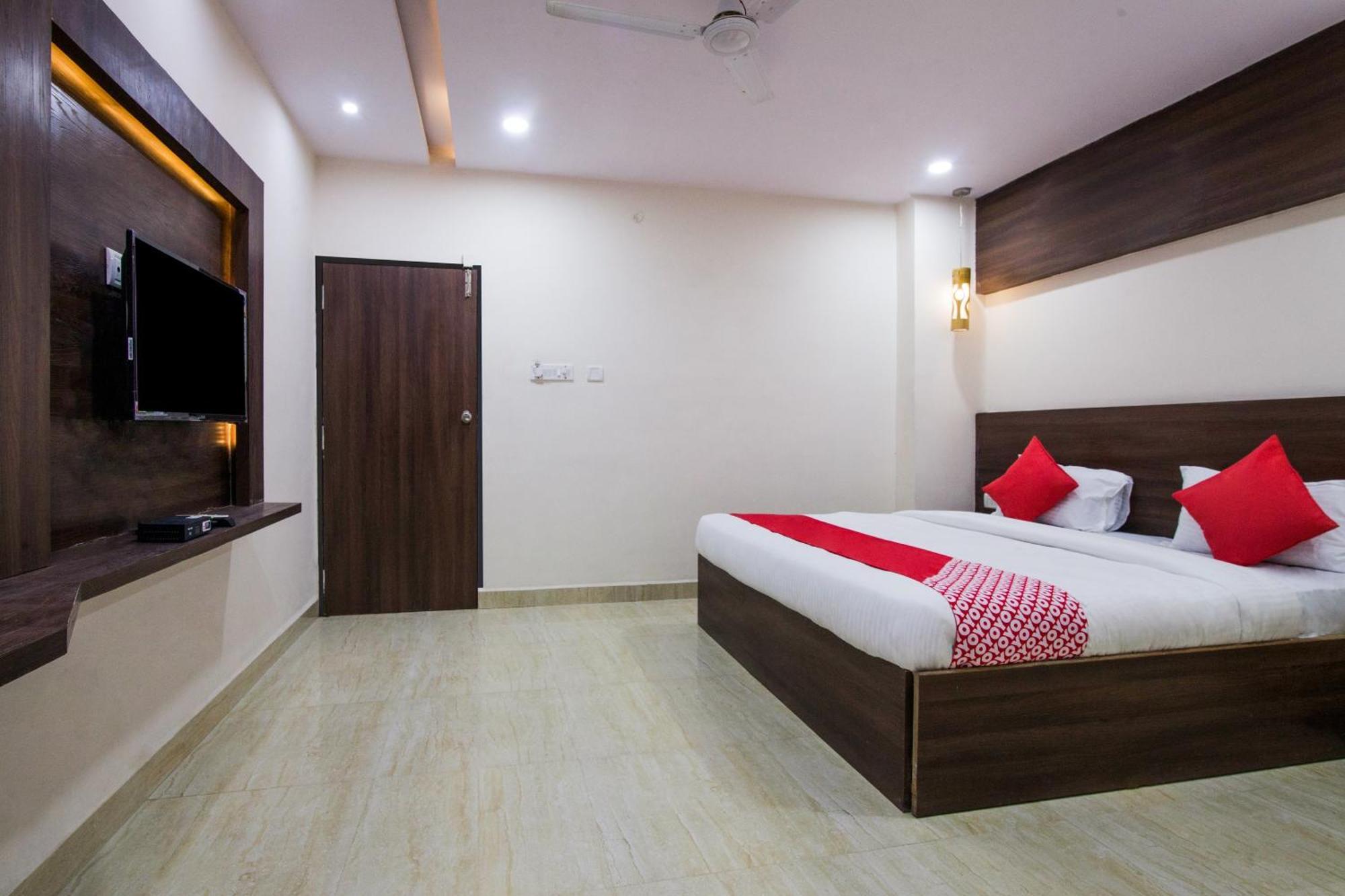 Super Hotel O Holiday Rani Gunj Opp Punjab National Bank Secundurabad Zewnętrze zdjęcie