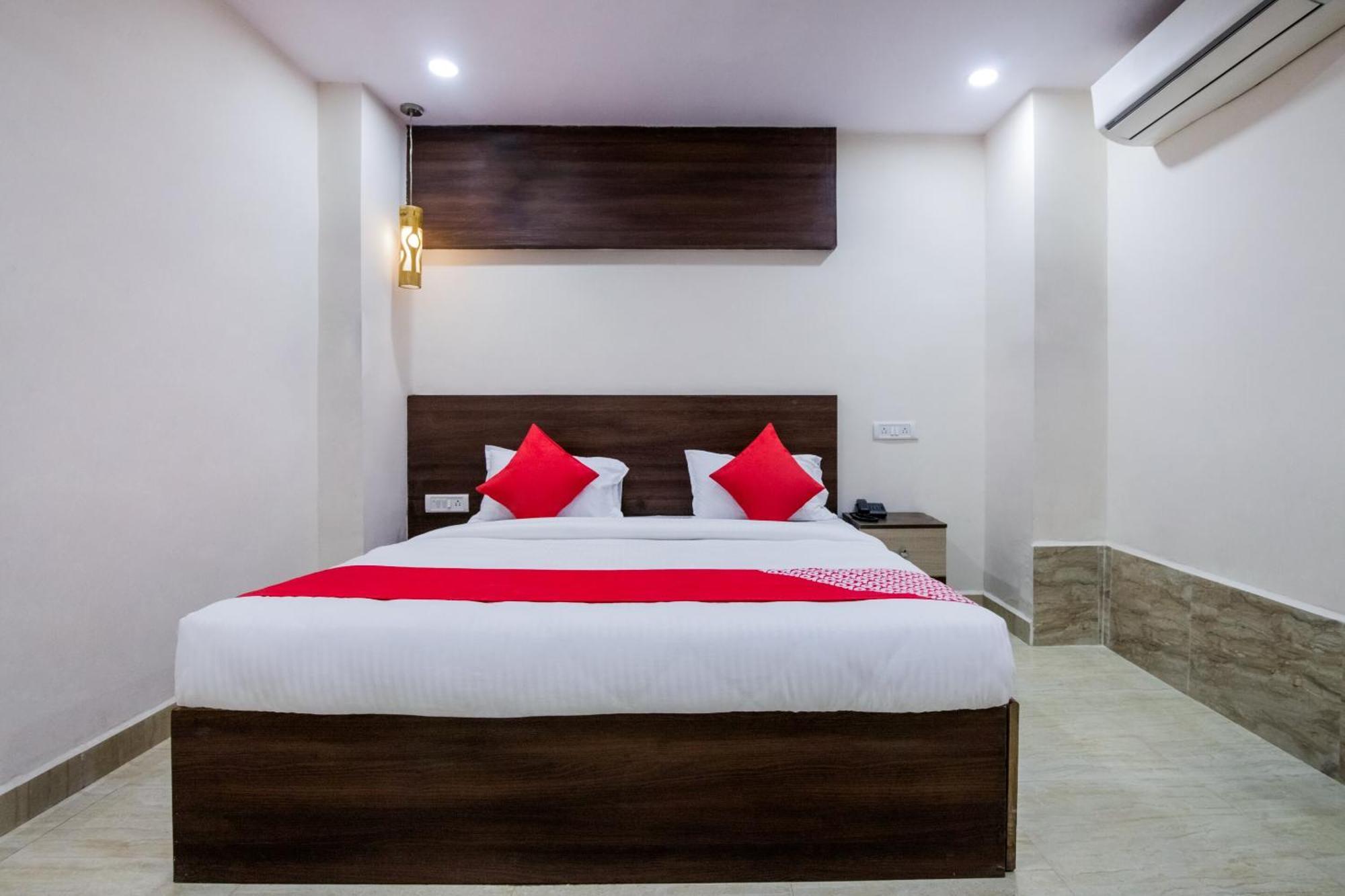 Super Hotel O Holiday Rani Gunj Opp Punjab National Bank Secundurabad Zewnętrze zdjęcie